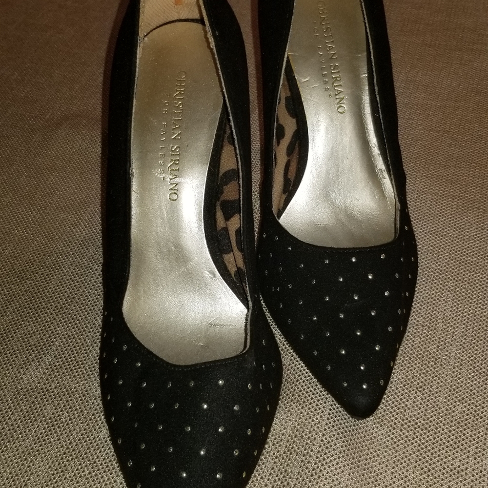 Black pumps 3 1/2" heel